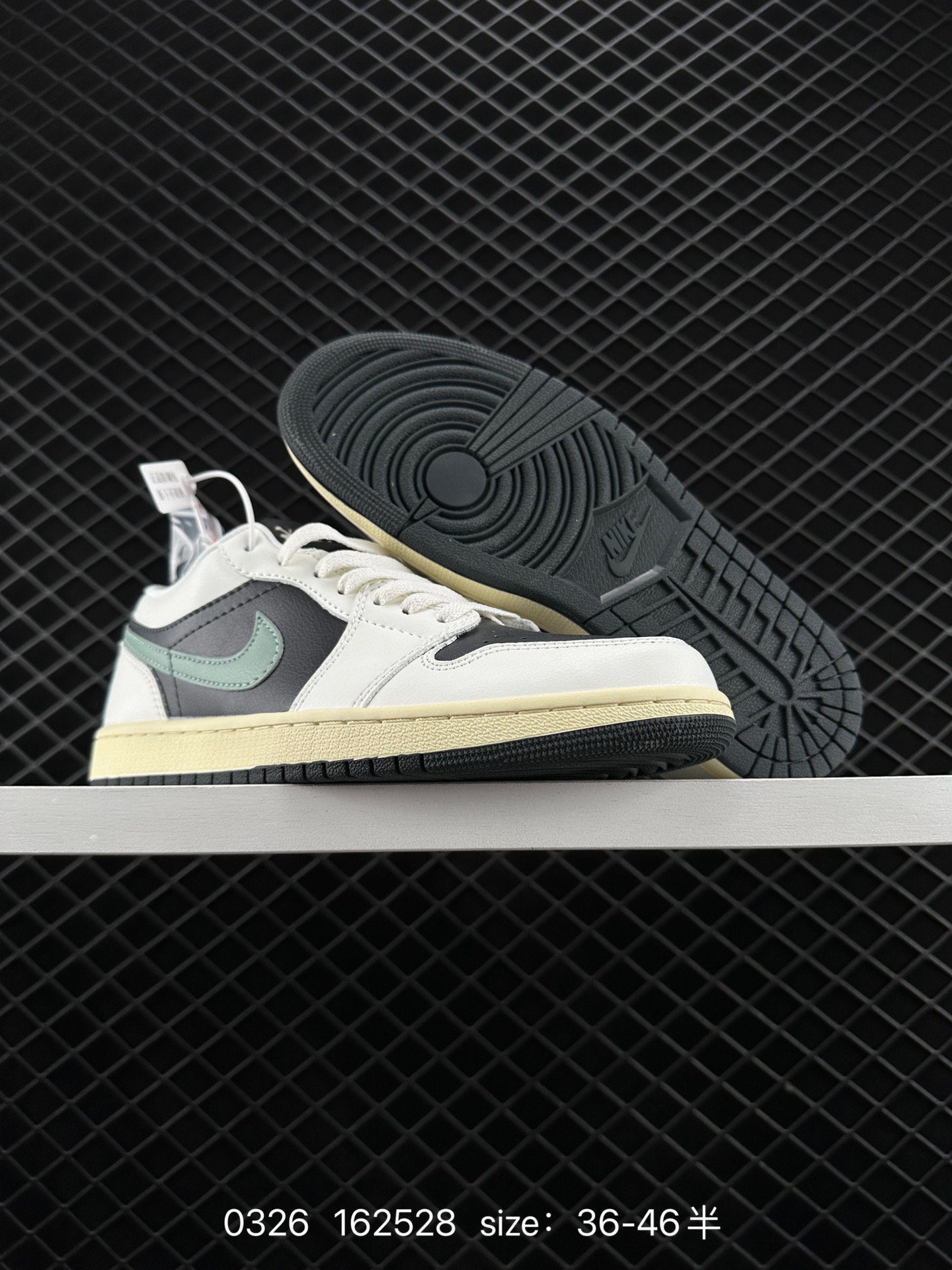 Nike Wmns Air Jordan 1 Low GS